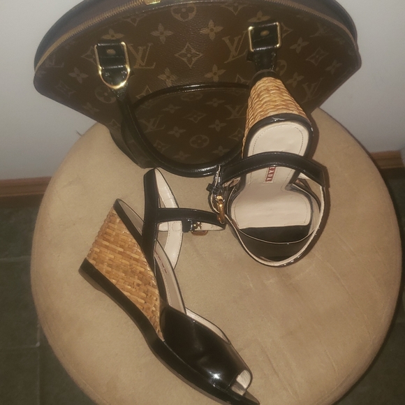 Black Prada Patent Wedge Wicker Heels Sandals - Picture 3 of 8